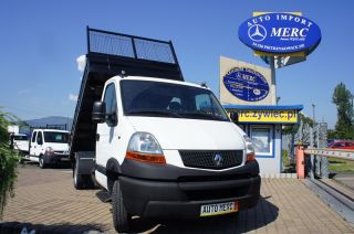 Renault Mascott
